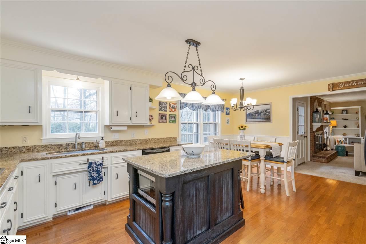 203 Briar Creek Road Greer, SC 29650 - Photo 6 of 31 Gallery Image 6