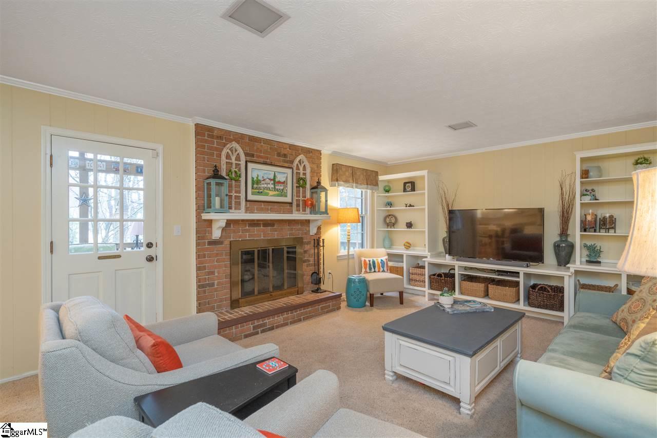 203 Briar Creek Road Greer, SC 29650 - Photo 7 of 31 Gallery Image 7