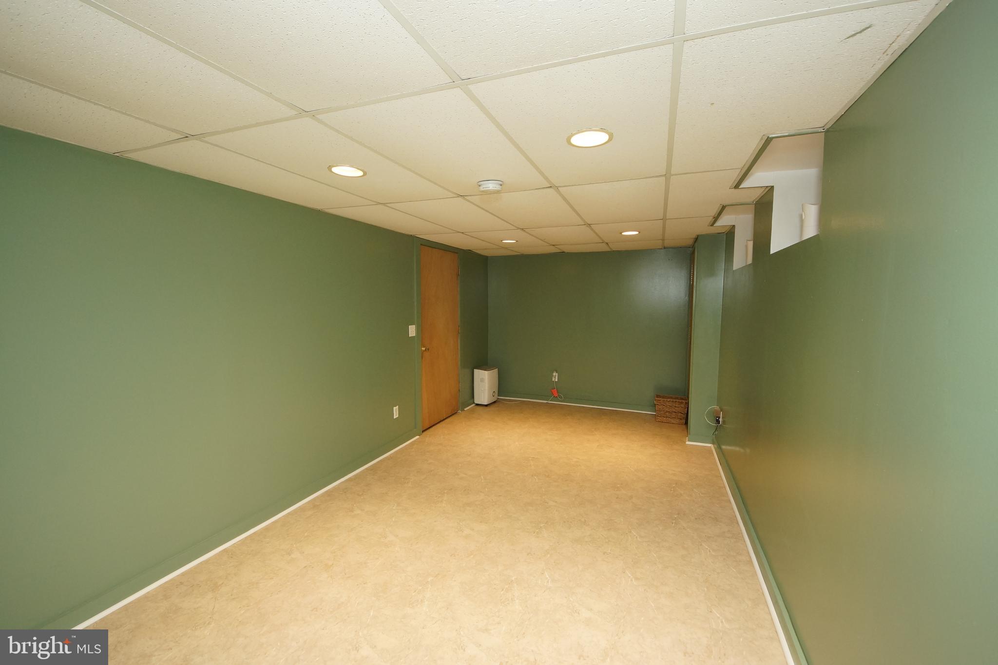 841 Jamestown Road East Windsor, NJ 08520 - Photo 29 of 43 Gallery Image 29