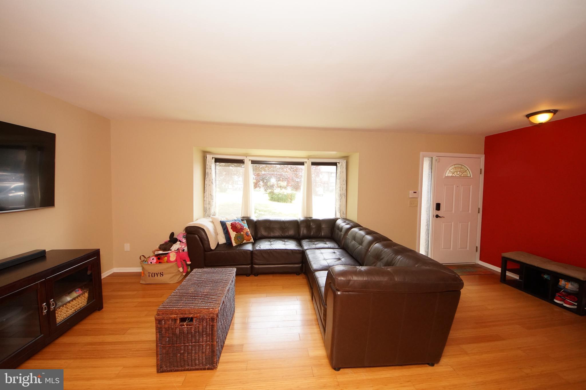 841 Jamestown Road East Windsor, NJ 08520 - Photo 7 of 43 Gallery Image 7
