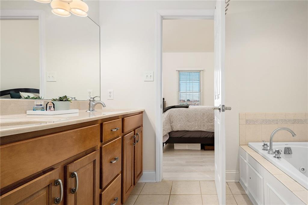 2364 Hilltop Road Presto, PA 15142 - Photo 15 of 25 Gallery Image 15