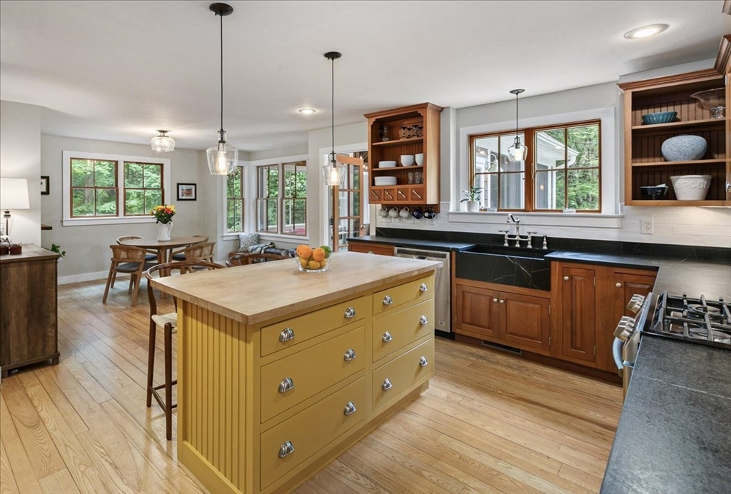 81 Tahattawan Road Littleton, MA 01460 - Photo 13 of 41 Gallery Image 13