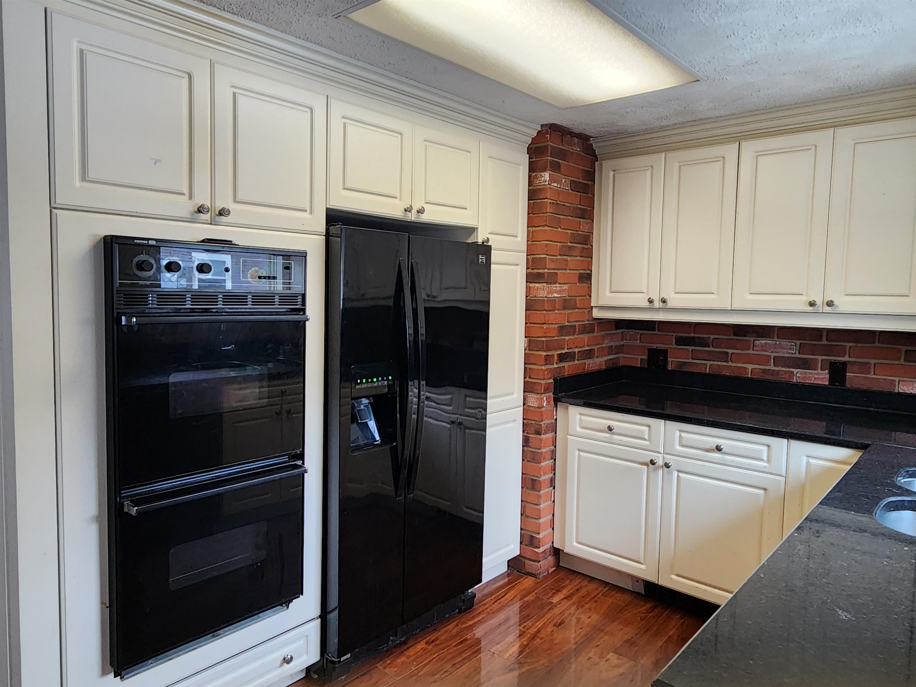 17 Union Street, Unit 3 Littleton, NH 03561 - Photo 5 of 53