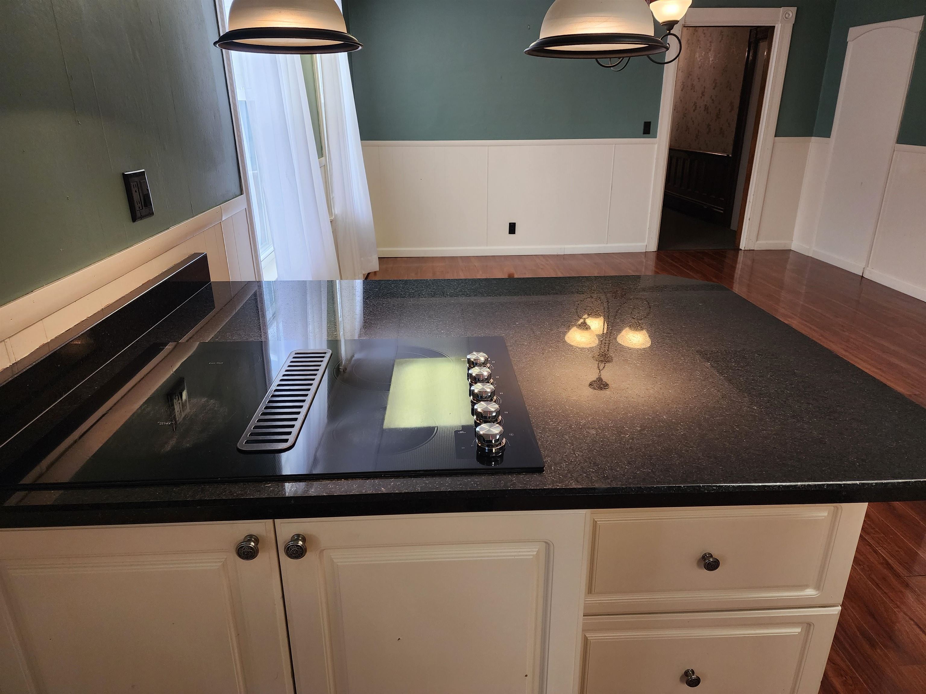 17 Union Street, Unit 3 Littleton, NH 03561 - Photo 6 of 53