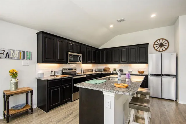 $285,000 | 3404 Tahiti, Fort Worth, TX 76123