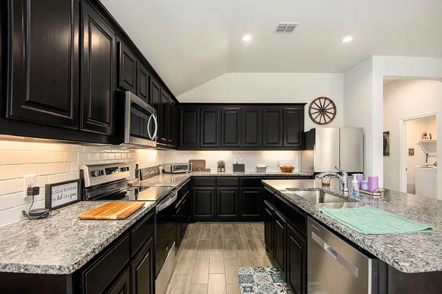 $285,000 | 3404 Tahiti, Fort Worth, TX 76123