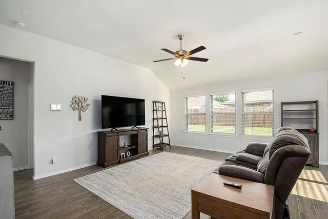 $285,000 | 3404 Tahiti, Fort Worth, TX 76123