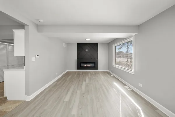$242,000 | 6040 West 79th Street, Burbank, IL 60459