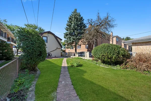 $242,000 | 6040 West 79th Street, Burbank, IL 60459