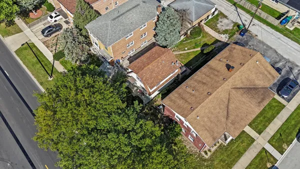 $242,000 | 6040 West 79th Street, Burbank, IL 60459