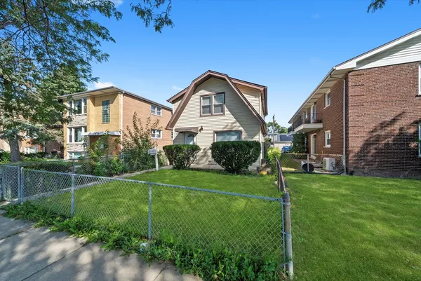 $242,000 | 6040 West 79th Street, Burbank, IL 60459