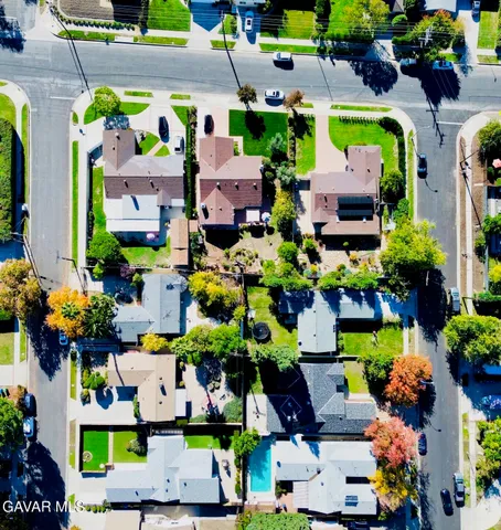 $3,899 | 23813 Calvert Street, Woodland Hills, CA 91367