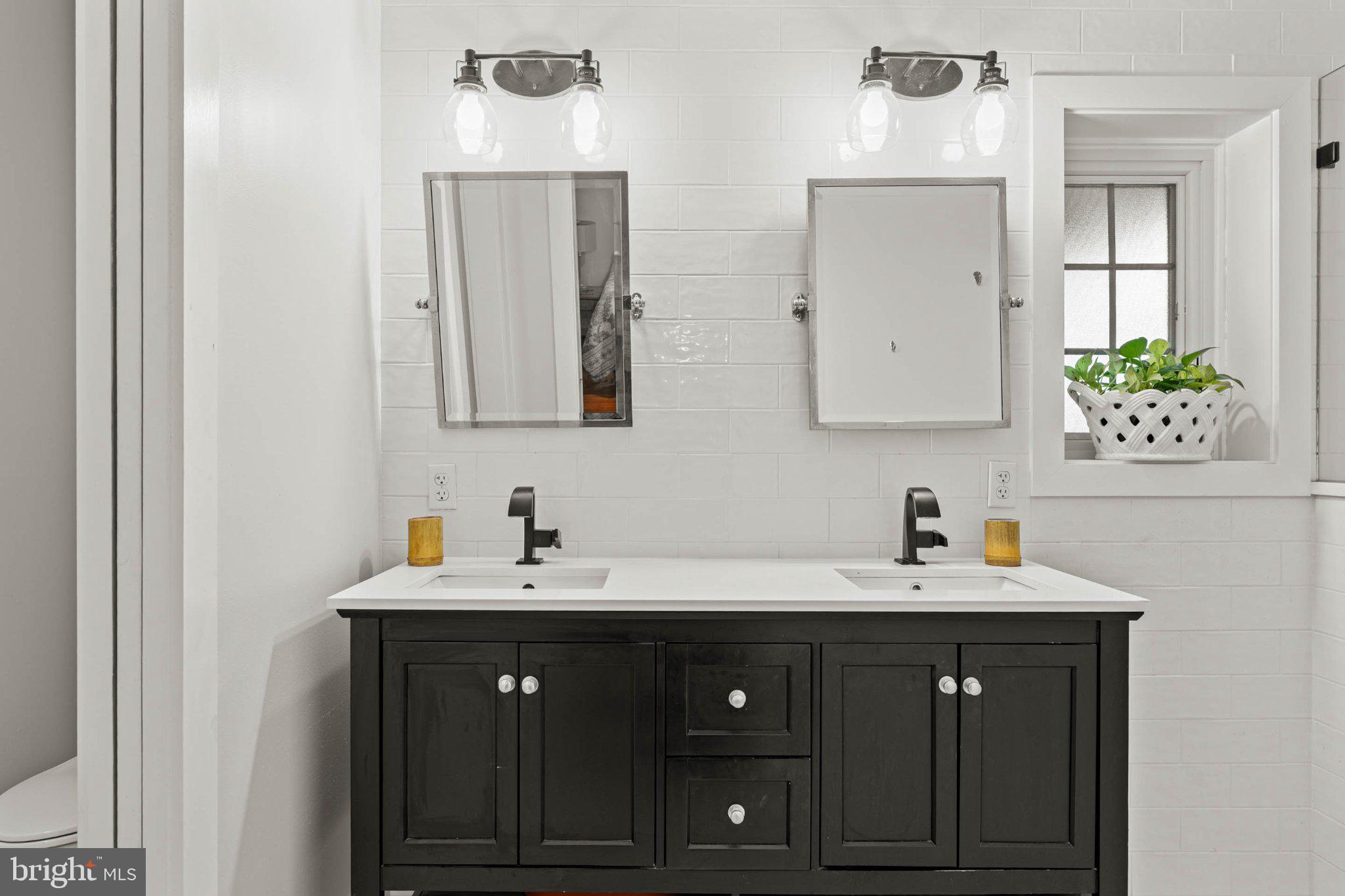 209 Marple Road Haverford, PA 19041 - Photo 28 of 42 En Suite Bathroom