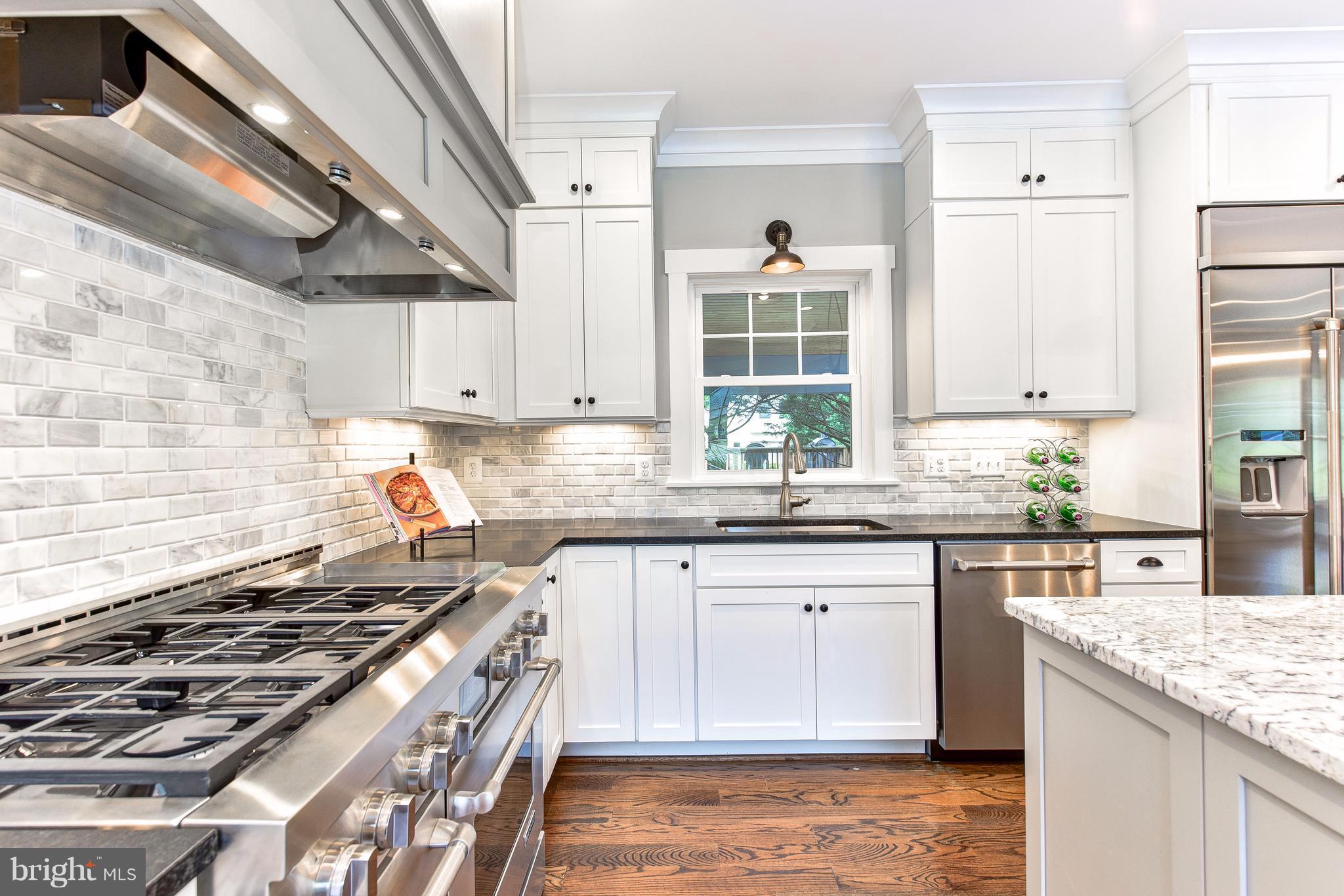 8740 Plymouth Road Alexandria, VA 22308 - Photo 5 of 30 Kitchen