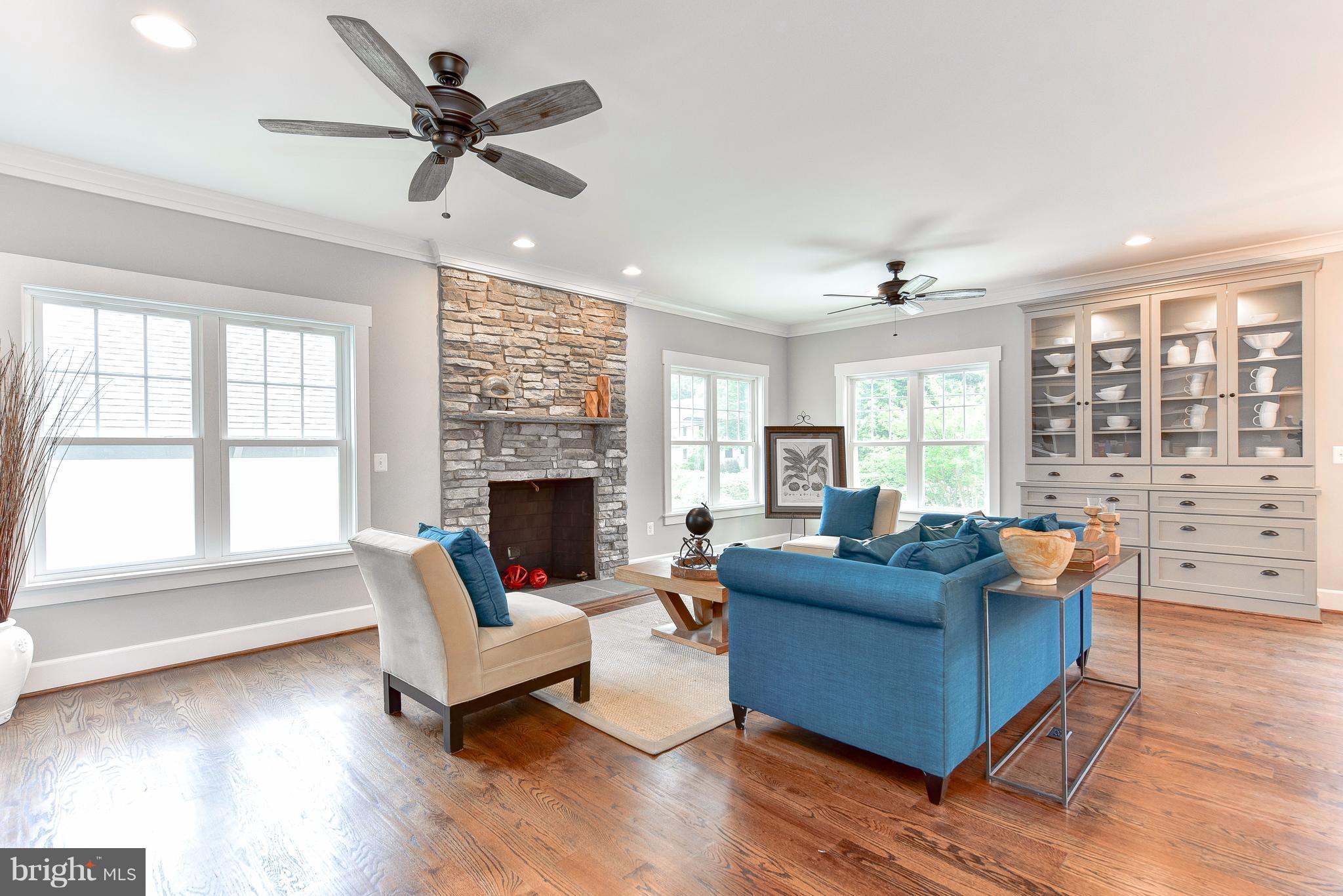 8740 Plymouth Road Alexandria, VA 22308 - Photo 6 of 30 Family Room