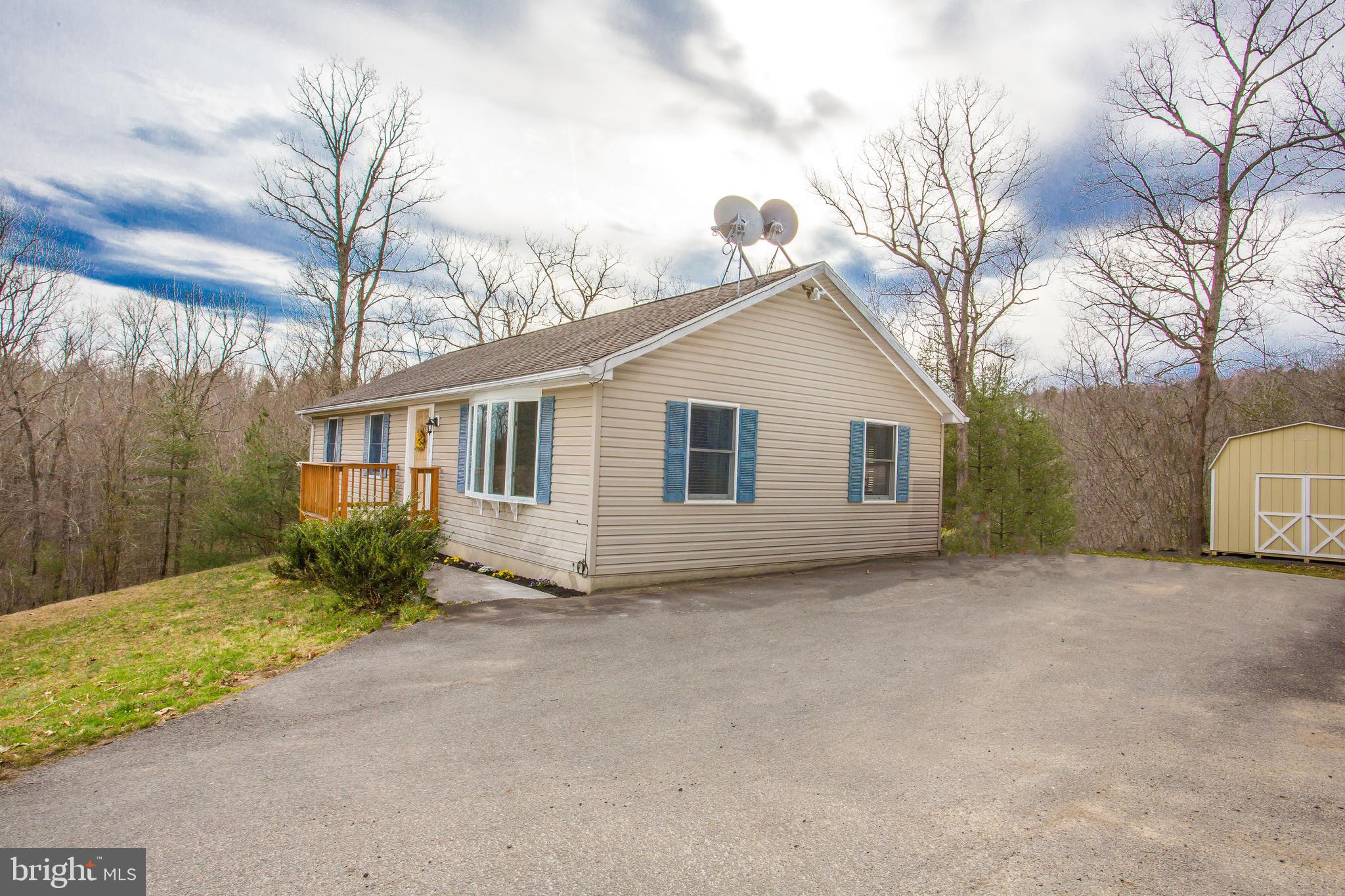 6149 Wilson Road Marshall, VA 20115 - Photo 2 of 21
