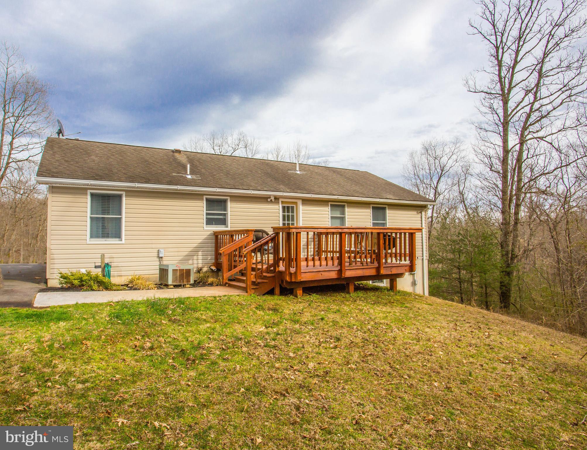 6149 Wilson Road Marshall, VA 20115 - Photo 17 of 21