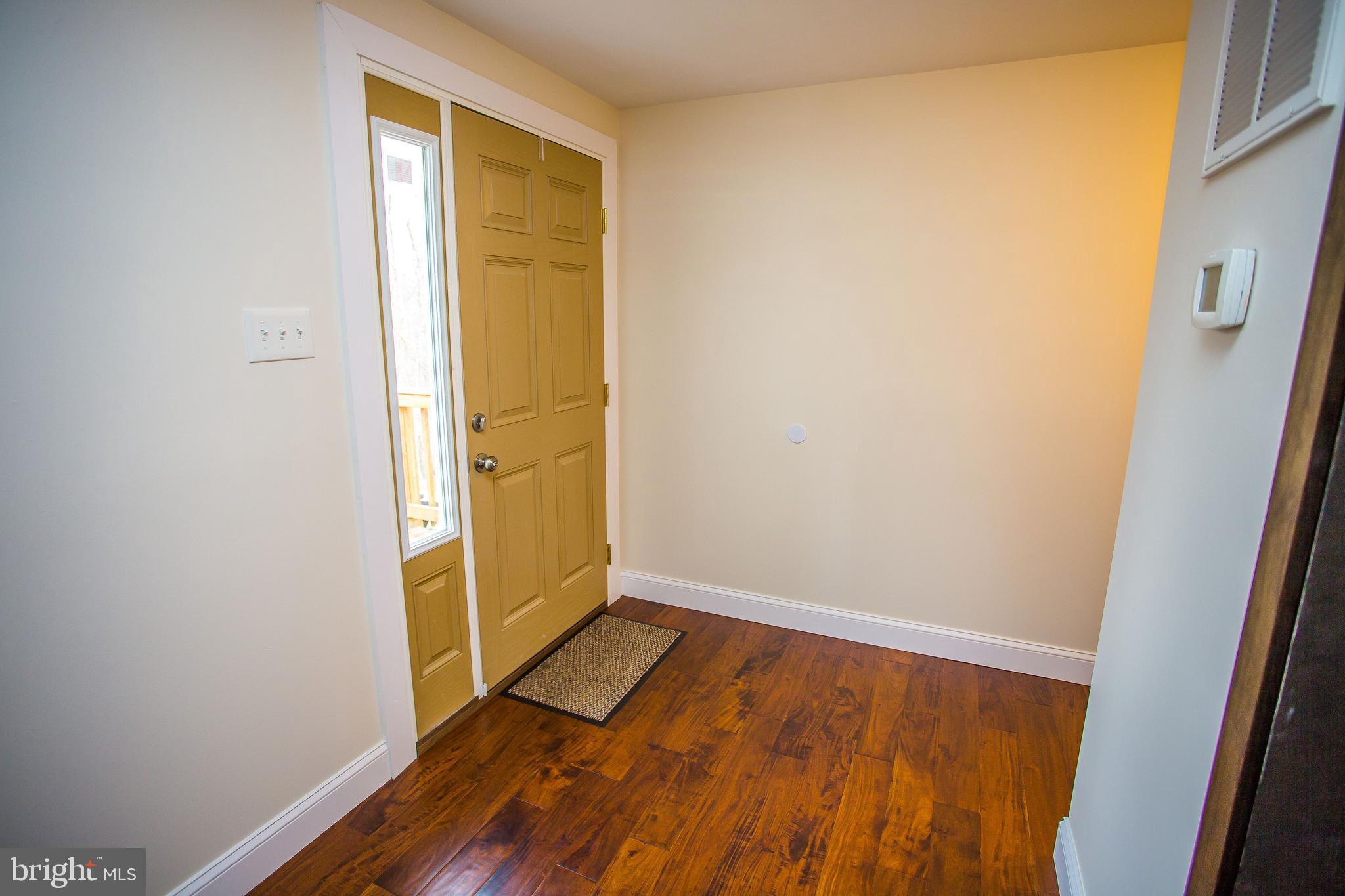 6149 Wilson Road Marshall, VA 20115 - Photo 3 of 21