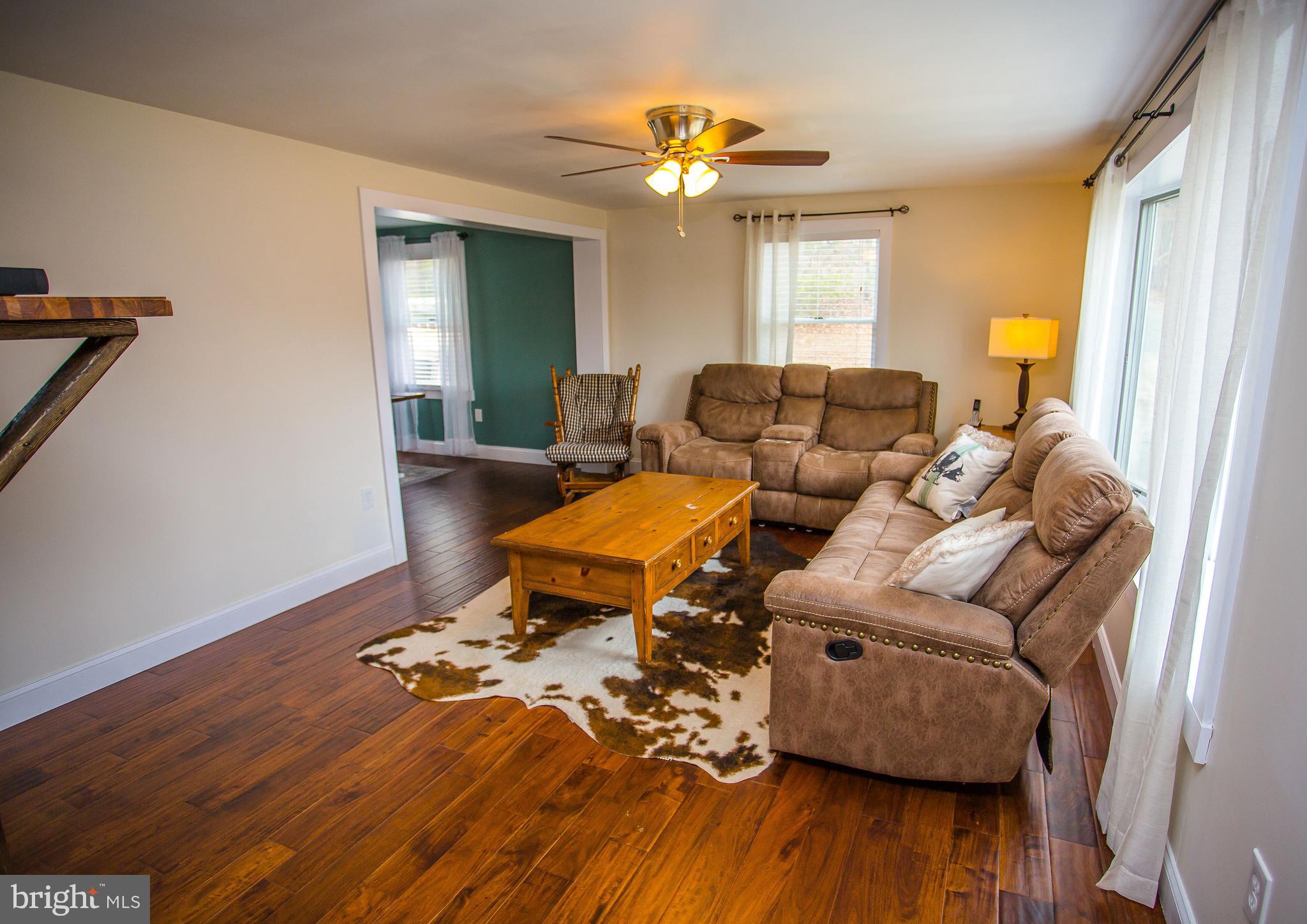 6149 Wilson Road Marshall, VA 20115 - Photo 4 of 21