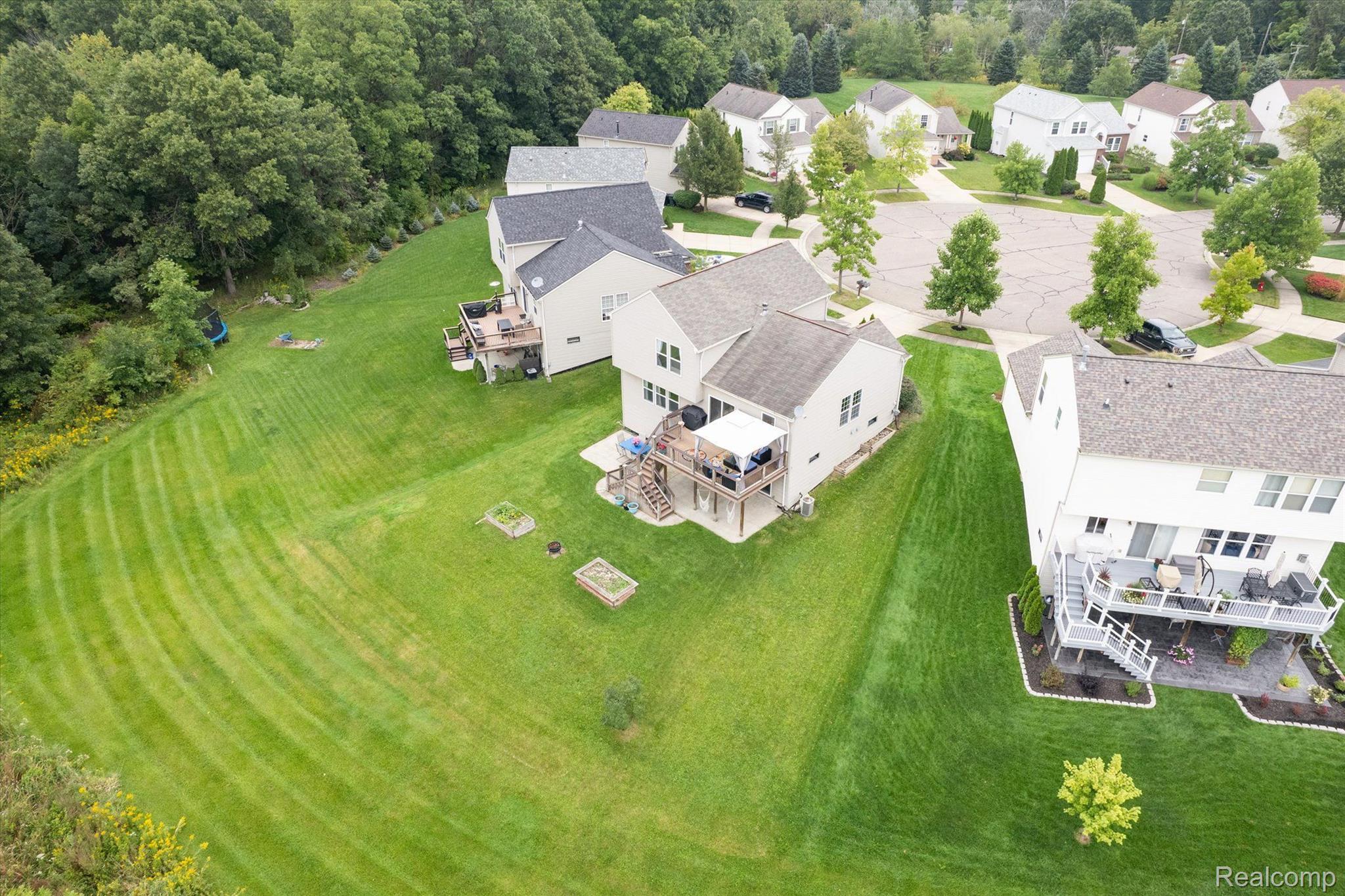 964 Callaway Court Howell, MI 48843 - Photo 10 of 44 Check out this yard