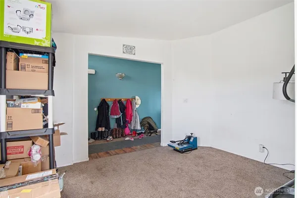 $310,000 | 261 Hardy Road, Lamont, WA 99017