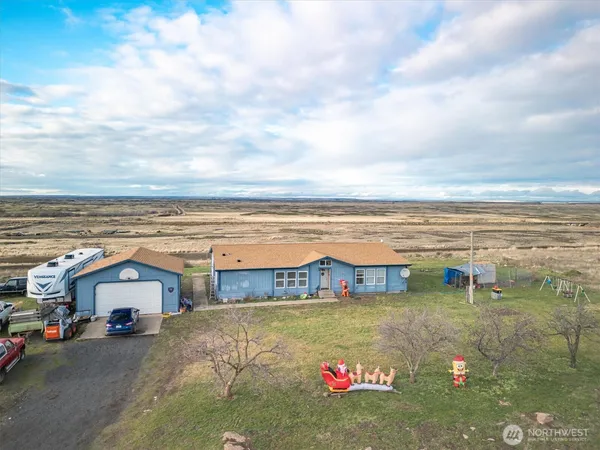 $310,000 | 261 Hardy Road, Lamont, WA 99017