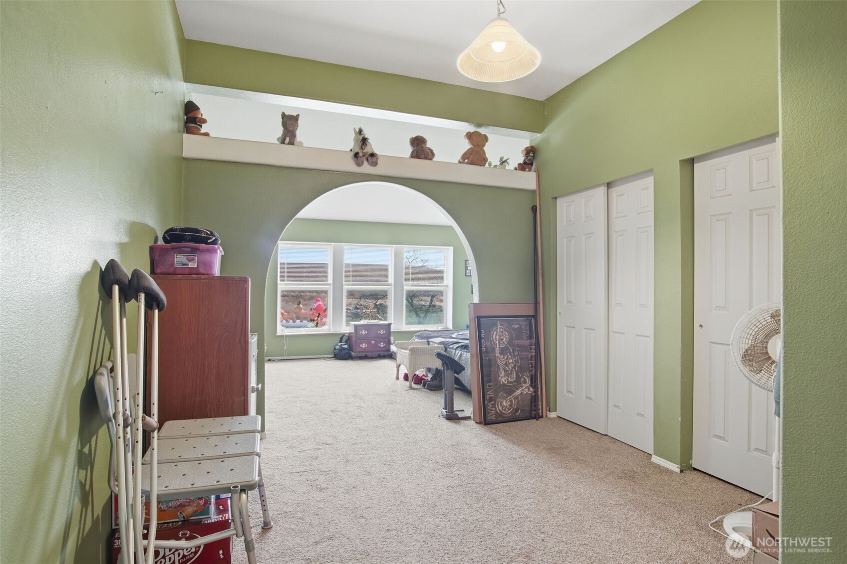 261 Hardy Road Lamont, WA 99017 - Photo 10 of 40 a view of hall way with furniture