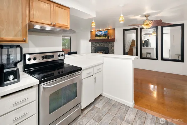 $799,950 | 6327 Polk Place, Everett, WA 98203