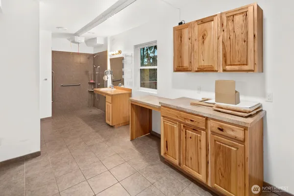 $799,950 | 6327 Polk Place, Everett, WA 98203