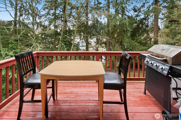 $799,950 | 6327 Polk Place, Everett, WA 98203