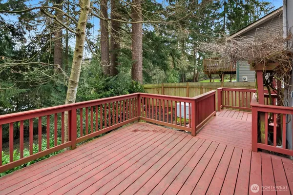 $799,950 | 6327 Polk Place, Everett, WA 98203