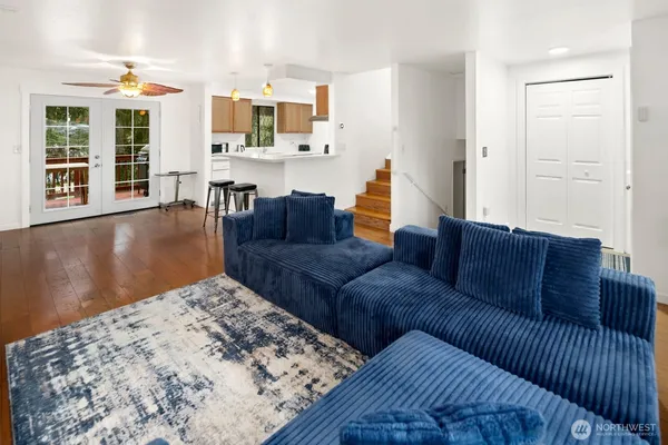 $799,950 | 6327 Polk Place, Everett, WA 98203