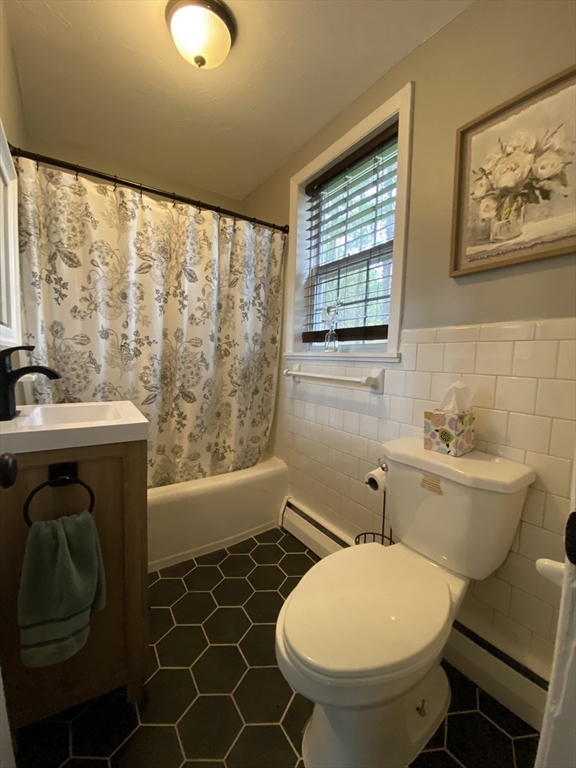 32 South Spencer Road Spencer, MA 01562 - Photo 13 of 34