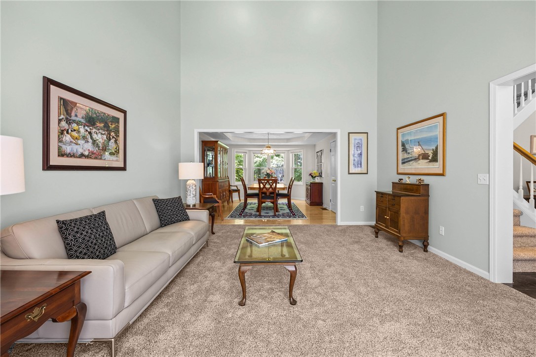 41 Hawks View Mendon, NY 14472 - Photo 20 of 49 Elegance and Stateliness abounds in this home