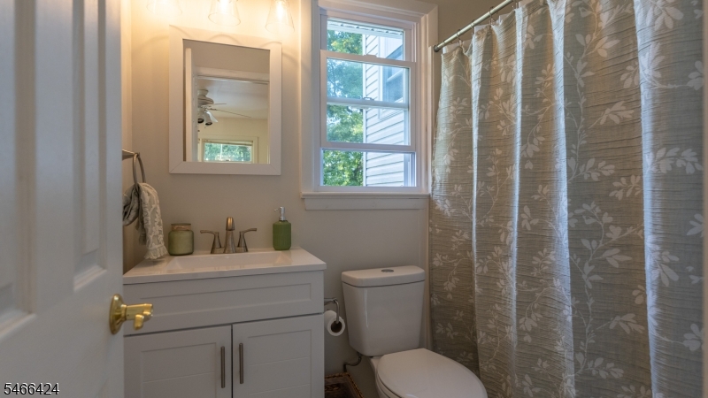 65 Parks Road Denville, NJ 07834 - Photo 19 of 42 Gallery Image 19