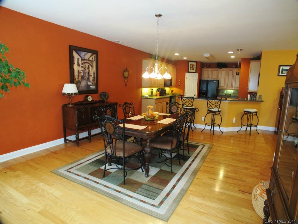 1936 Yaupon Road Charlotte, NC 28215 - Photo 11 of 21 Gallery Image 11