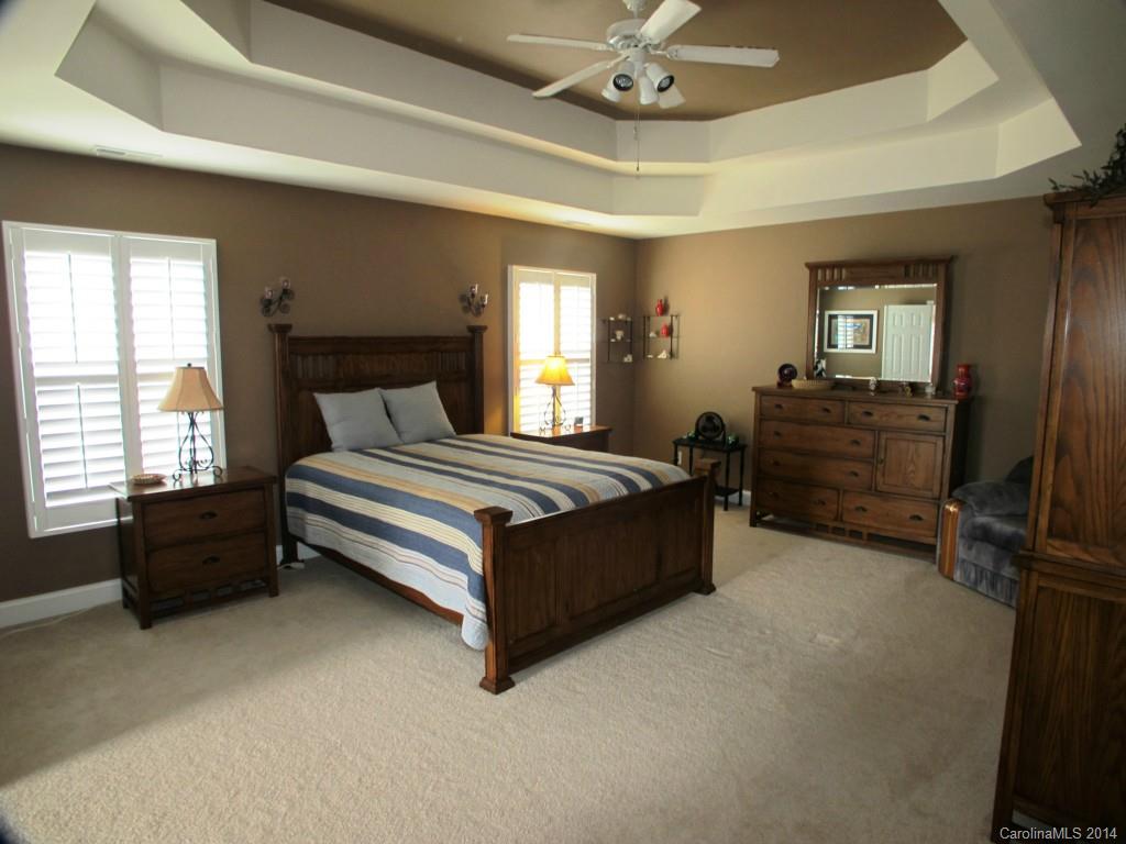 1936 Yaupon Road Charlotte, NC 28215 - Photo 13 of 21 Gallery Image 13