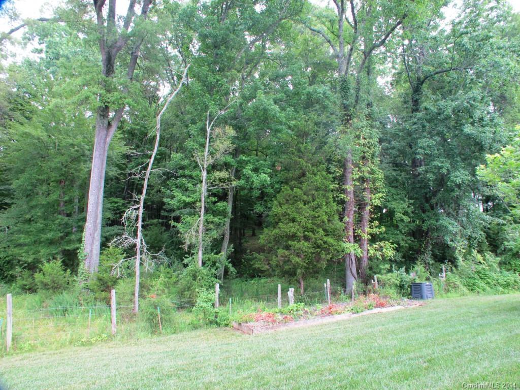 1936 Yaupon Road Charlotte, NC 28215 - Photo 3 of 21 Gallery Image 3