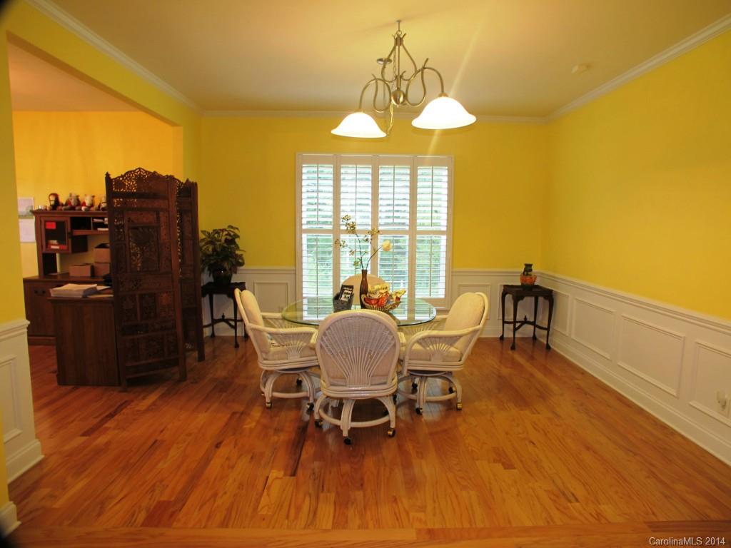 1936 Yaupon Road Charlotte, NC 28215 - Photo 6 of 21 Gallery Image 6