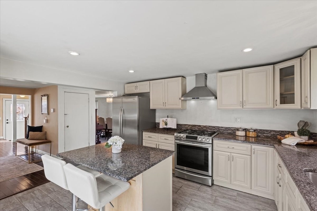 504 York Street Canton, MA 02021 - Photo 23 of 40 Gallery Image 23