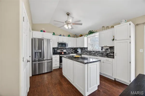 $245,000 | 35 Swaying Pine Lane, Winfield, MO 63389