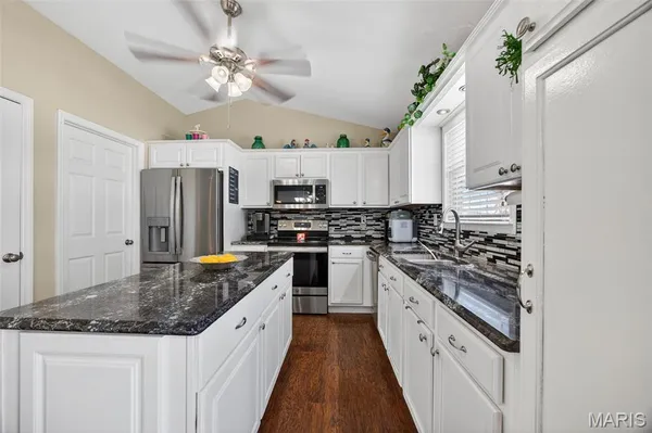 $245,000 | 35 Swaying Pine Lane, Winfield, MO 63389