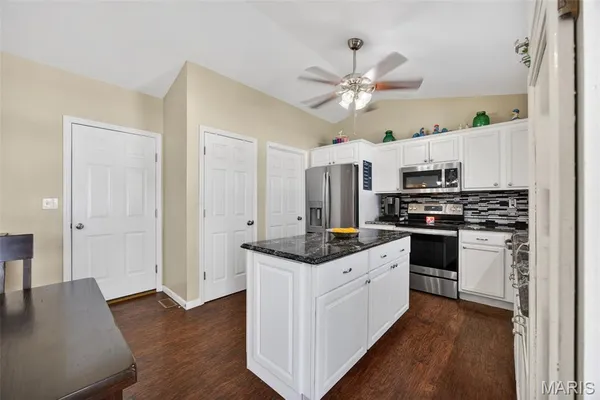 $245,000 | 35 Swaying Pine Lane, Winfield, MO 63389