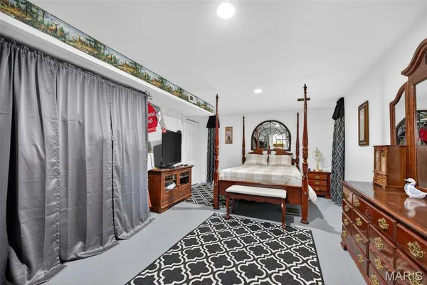 $245,000 | 35 Swaying Pine Lane, Winfield, MO 63389