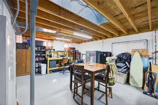 $245,000 | 35 Swaying Pine Lane, Winfield, MO 63389