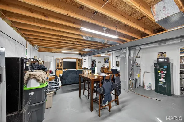 $245,000 | 35 Swaying Pine Lane, Winfield, MO 63389