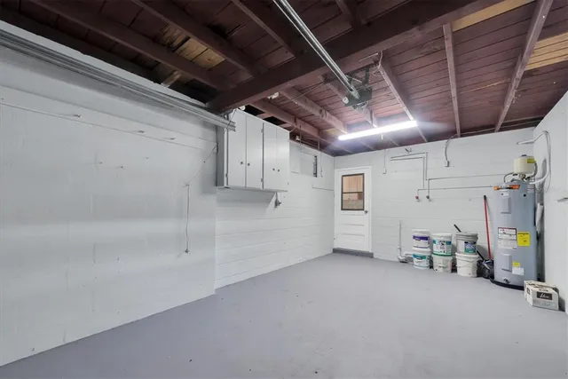 a view of a storage & utility room