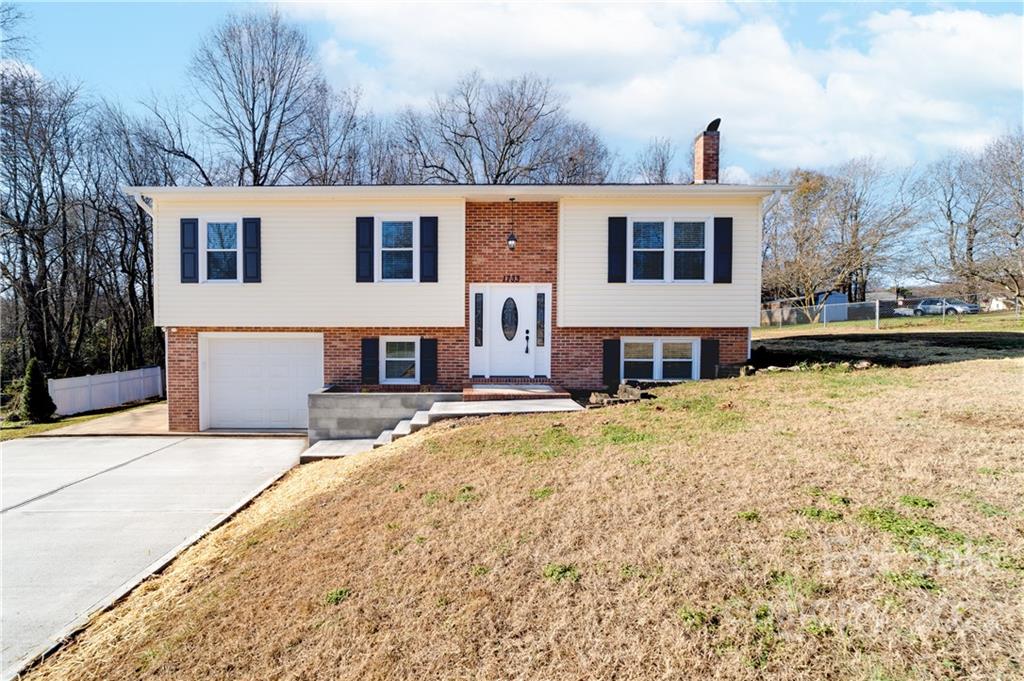 1733 Magnum Road Hickory, NC 28602 - Photo 1 of 29 Gallery Image 1