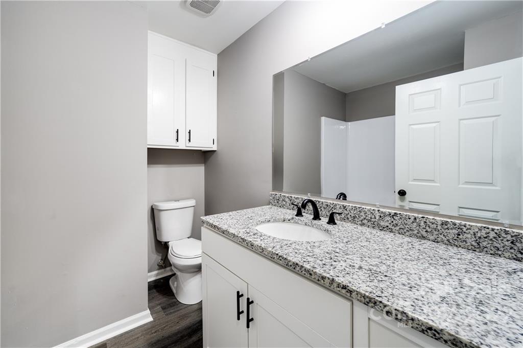 1733 Magnum Road Hickory, NC 28602 - Photo 17 of 29 Gallery Image 17