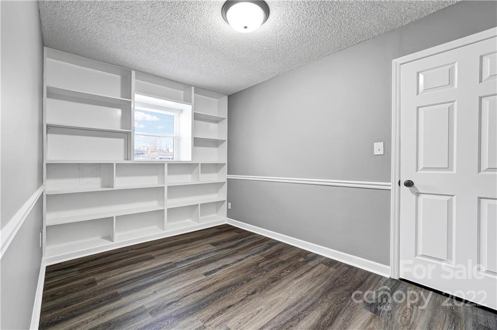 1733 Magnum Road Hickory, NC 28602 - Photo 21 of 29 Gallery Image 21